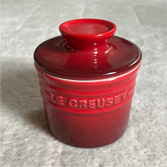 Le Creuset Butter Bell Crock - Picture 2 of 12